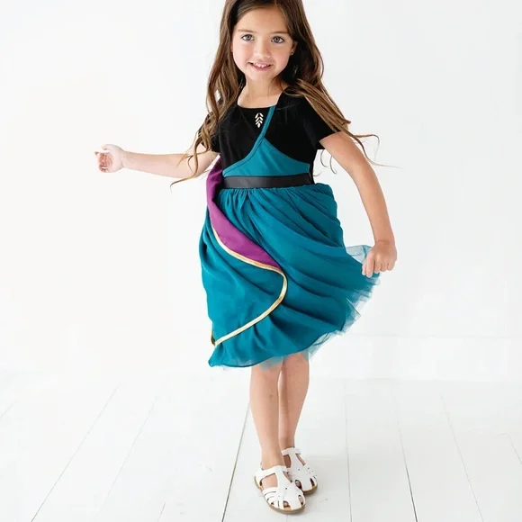 Taylor Joelle teal dress w/ cape - Picture 2 of 11